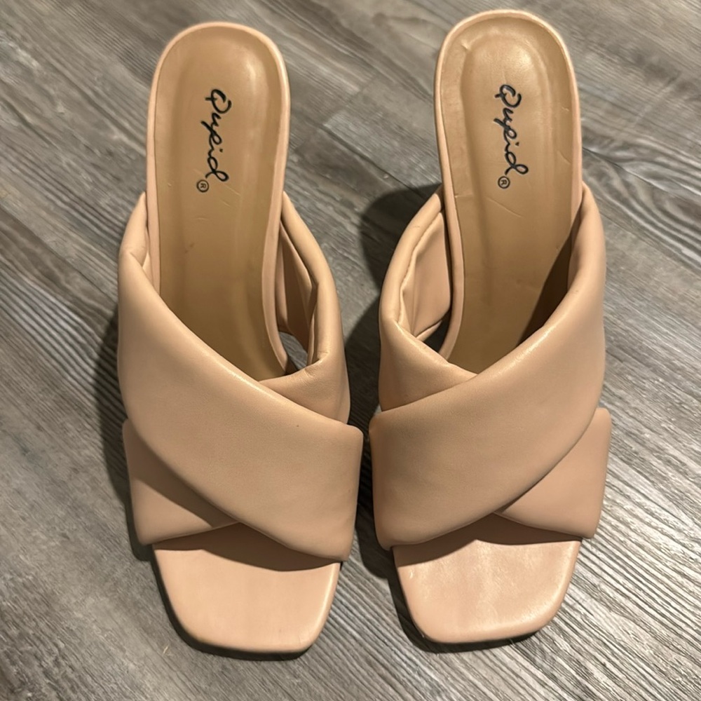 Quips Heels